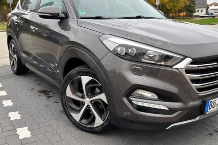 Hyundai TUCSON 155.000 km 15.200 € Ummendorf 39365