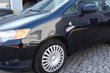 Mitsubishi Colt 183.192 km 2.350 &euro; Falkensee 14612