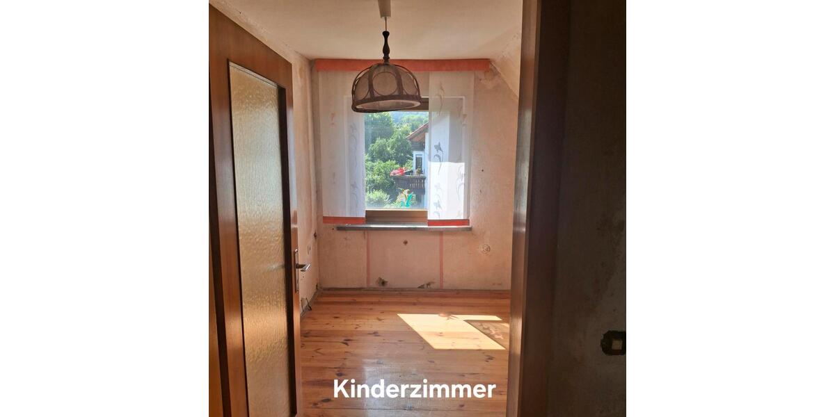 Einfamilienhaus Weilar - 8 Zimmer, 158 m&sup2;, 225.000&euro; | Angebot:22113070