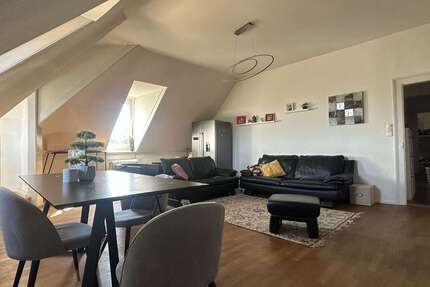 Wohnung Karlsruhe - 4 Zimmer, 150 m&sup2;, 420&euro; | Angebot:27340949