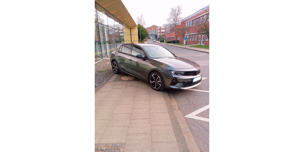 Opel Astra 5.589 km 22.900 &euro; Gelsenkirchen 45899