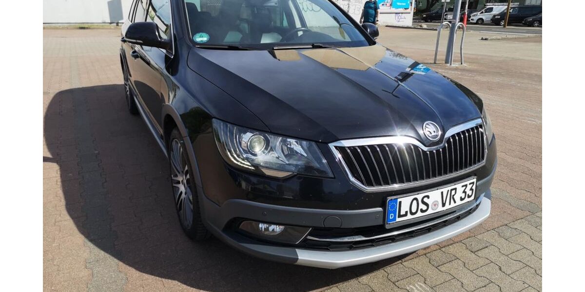 Skoda Superb 248.000 km 11.000 &euro; Berlin 12557