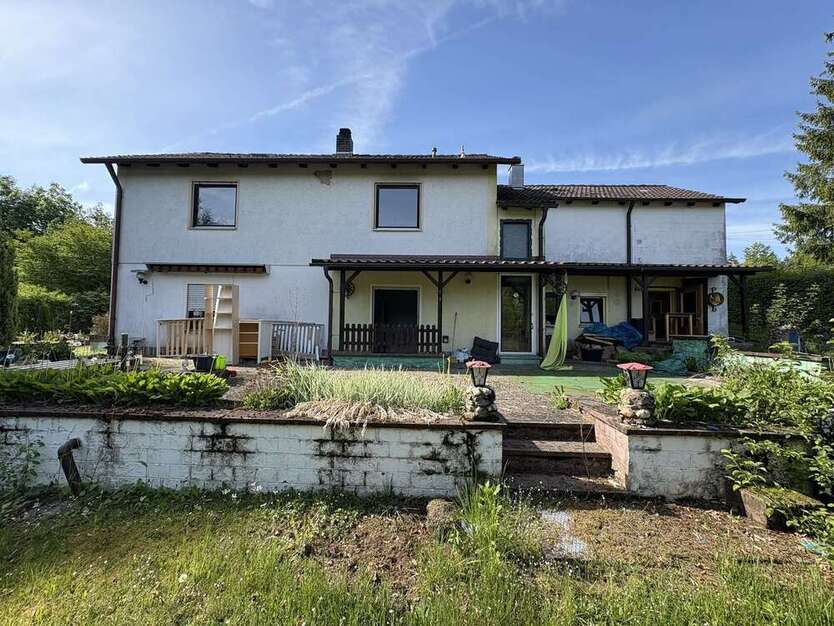 Haus zum Kaufen in Sulzbach-Rosenberg 117.000 € 85 m² 3 zimmer