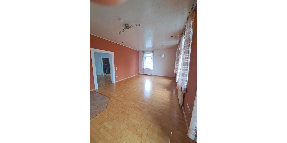 Mehrfamilienhaus, Wohnhaus Hankensbüttel - 12 Zimmer, 220 m&sup2;, 185.000&euro; | Angebot:26875547
