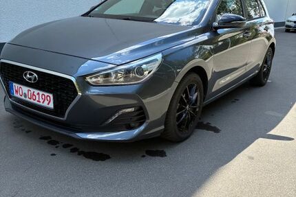 Hyundai i30 76.000 km 8.900 &euro; Worms 67547