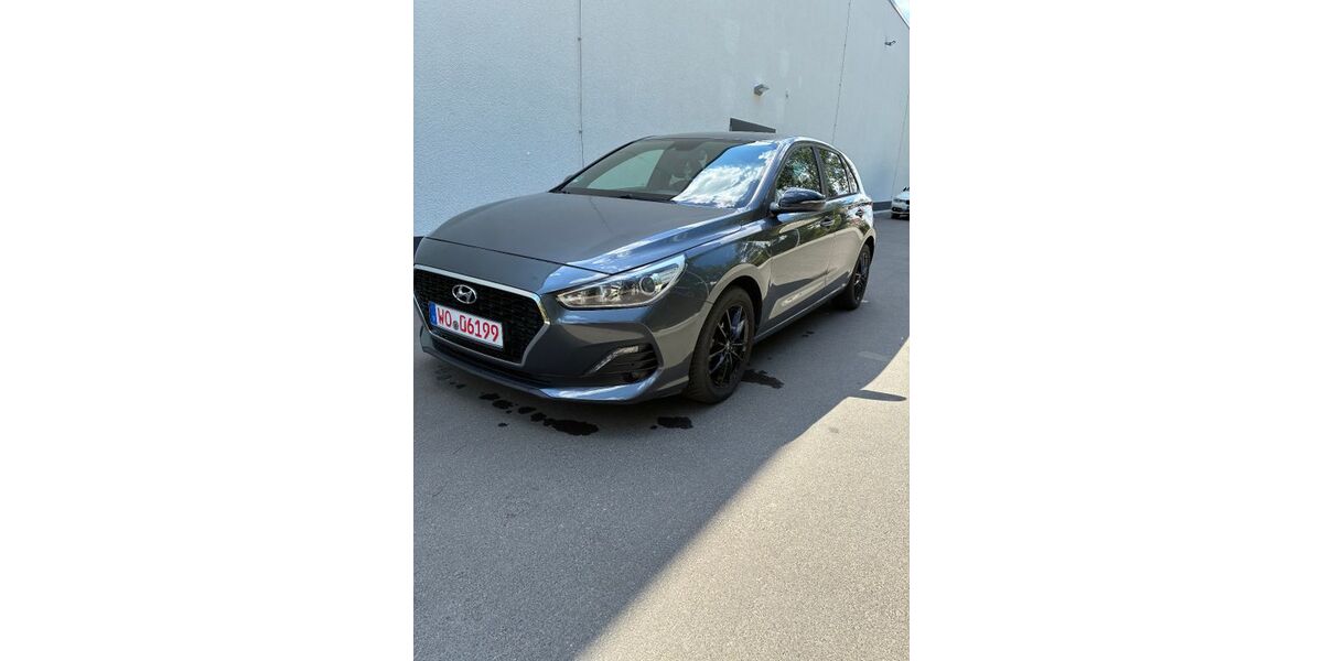 Hyundai i30 76.000 km 8.900 &euro; Worms 67547