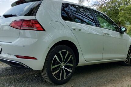 VW Golf 116.500 km 14.444 &euro; Markneukirchen 08258