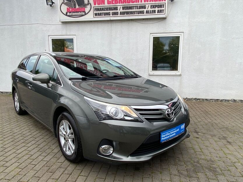 Toyota Avensis 122.000 km 10.990 € Goslar 38644