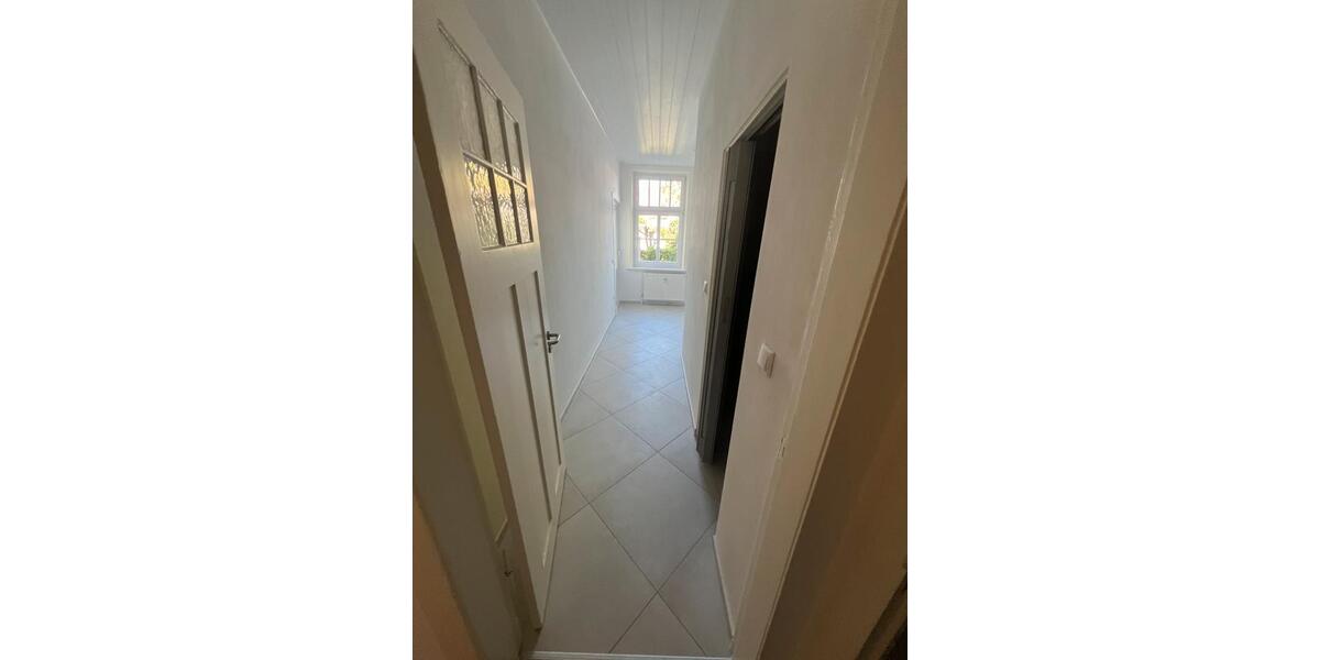 Erdgeschoßwohnung Güstrow - 4 Zimmer, 112 m&sup2;, 1.000&euro; | Angebot:26406513