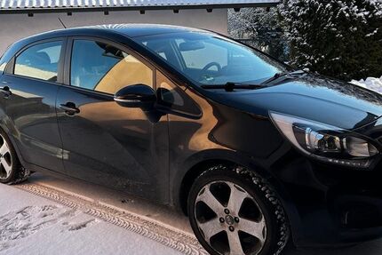 Kia Rio 181.621 km 3.099 &euro; Egglkofen 84546