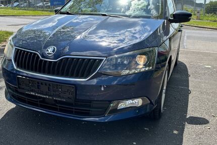 Skoda Fabia 111.000 km 7.999 &euro; Kassel 34123