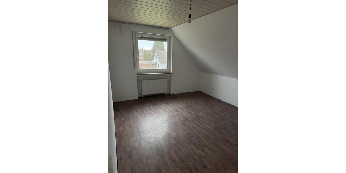 Etagenwohnung Dissen am Teutoburger Wald - 3 Zimmer, 100 m&sup2;, 900&euro; | Angebot:25307431