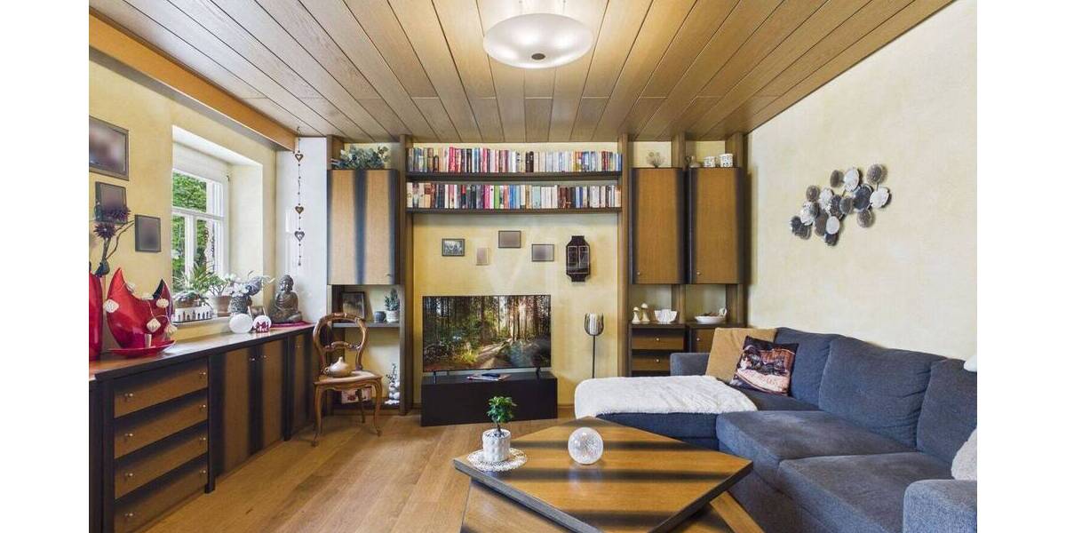 Einfamilienhaus Haßfurt - 8 Zimmer, 234 m&sup2;, 395.000&euro; | Angebot:26751043