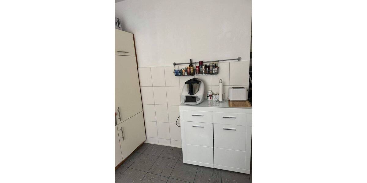 Etagenwohnung Trier Kürenz - 2 Zimmer, 68 m&sup2;, 850&euro; | Angebot:26875165