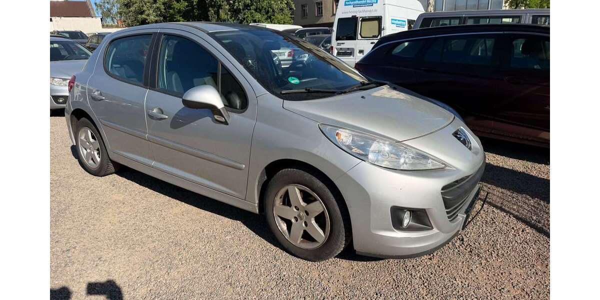 Peugeot 207 212.000 km 1.999 &euro; Dresden 01097