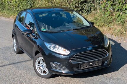 Ford Fiesta 205.000 km 2.400 € Hamburg 21109