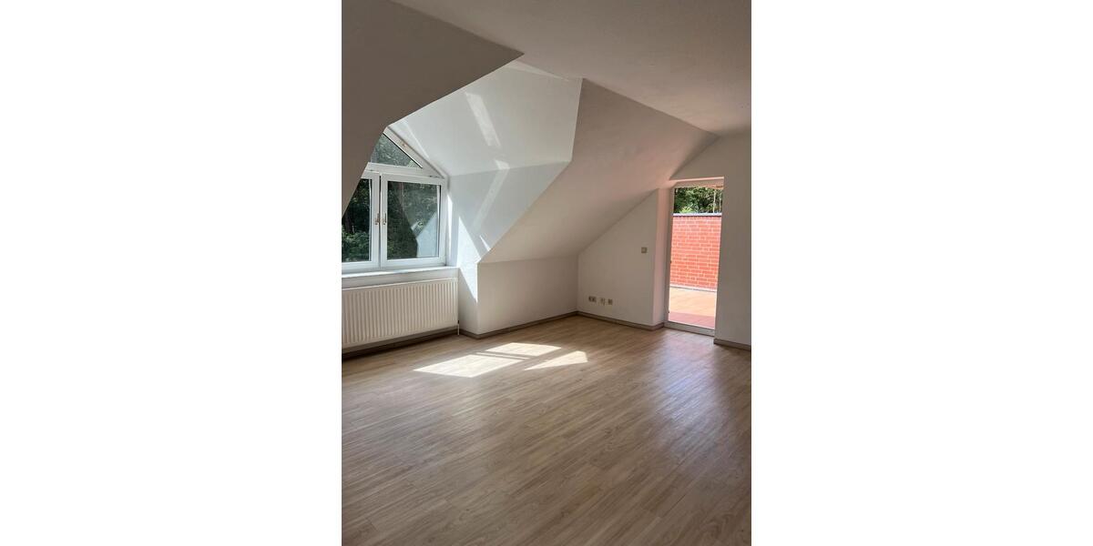 Dachgeschoßwohnung Neuenkirchen - 2.5 Zimmer, 69 m&sup2;, 600&euro; | Angebot:26670951