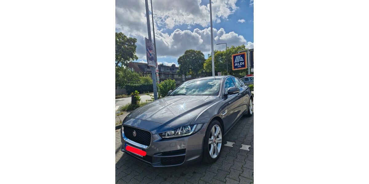 Jaguar XE 133.000 km 13.500 &euro; Duisburg 47226