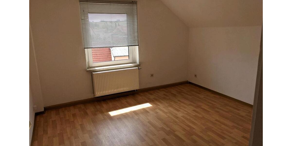 Dachgeschoßwohnung Arnstein - 3 Zimmer, 439&euro; | Angebot:20549623