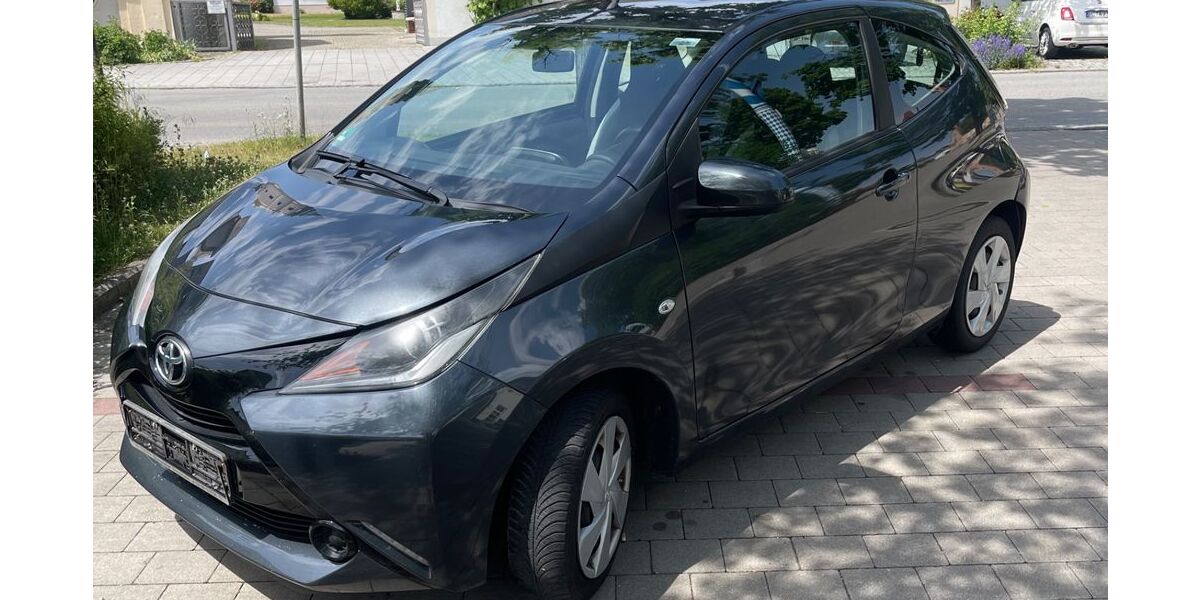 Toyota Aygo (X) 135.000 km 4.500 &euro; Anzing 85646