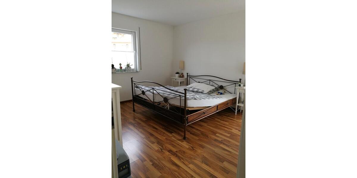 Etagenwohnung Dingolfing - 3 Zimmer, 77 m&sup2;, 750&euro; | Angebot:26414777