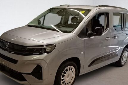 Opel Combo Life 27.921 km 28.900 € Dresden 01159