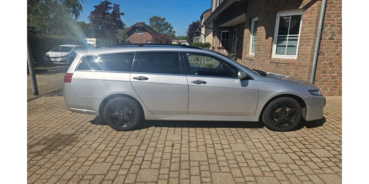 Honda Accord 169.541 km 8.450 &euro; Nörvenich 52388
