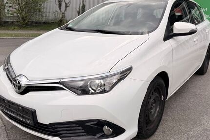 Toyota Auris 70.000 km 10.990 &euro; Fürth 90763