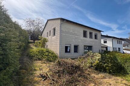 Haus Wiehl - 7 Zimmer, 143 m&sup2;, 225.000&euro; | Angebot:26226574