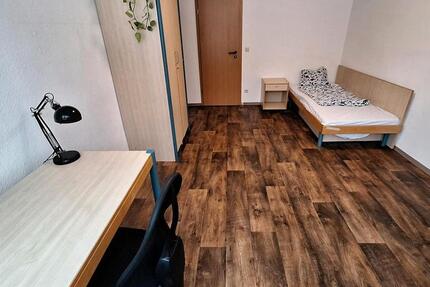 Wohnung Papendorf - 3 Zimmer, 17 m&sup2;, 320&euro; | Angebot:24690845