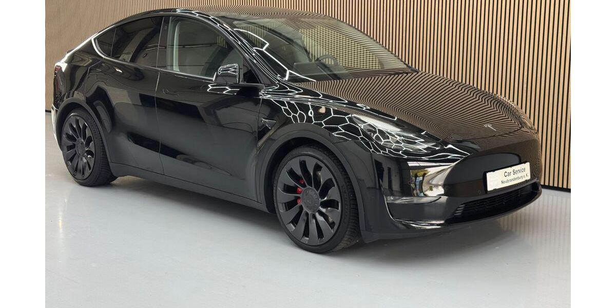 Tesla Model Y 63.410 km 35.900 &euro; Burg Stargard 17094