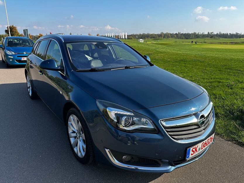 Opel Insignia 146.000 km 9.999 € HALLE 06116