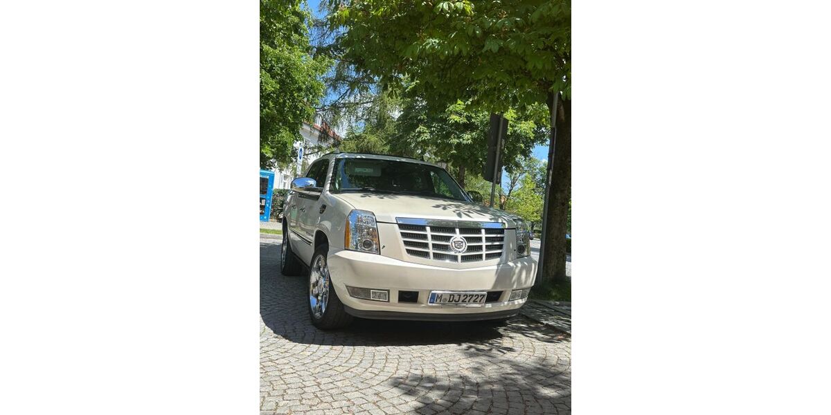 Cadillac Escalade 230.000 km 19.500 &euro; München 80804