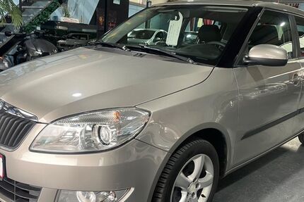 Skoda Fabia 144.000 km 6.490 &euro; Rheinberg 47495