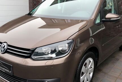 VW Touran 112.000 km 8.990 &euro; Stade 21684