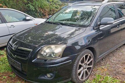 Toyota Avensis 221.000 km 1.700 &euro; Dortmund 44328