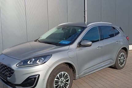 Ford Kuga 57.182 km 25.300 &euro; Walzbachtal 75045