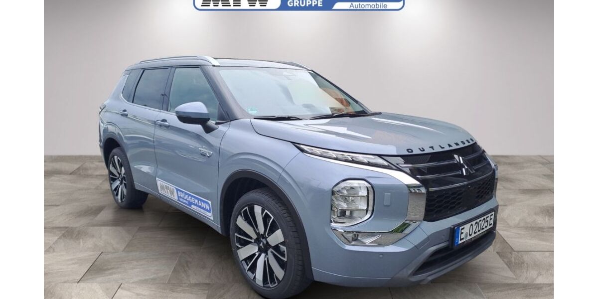 Mitsubishi Plug-in Hybrid Outlander 1.570 km 51.370 € Düsseldorf 40599