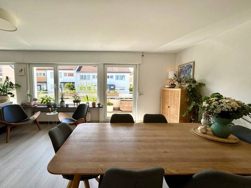 Sonnige 4,5-Zimmer-Wohnung in Freiberg am Neckar 4 zimmer