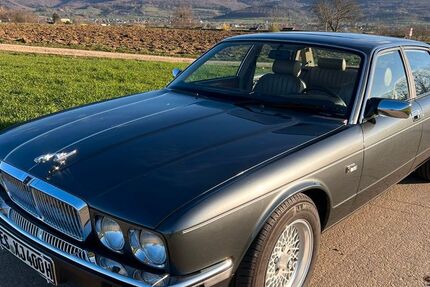 Jaguar XJ40 77.305 km 17.990 &euro; Bad Boll 73087