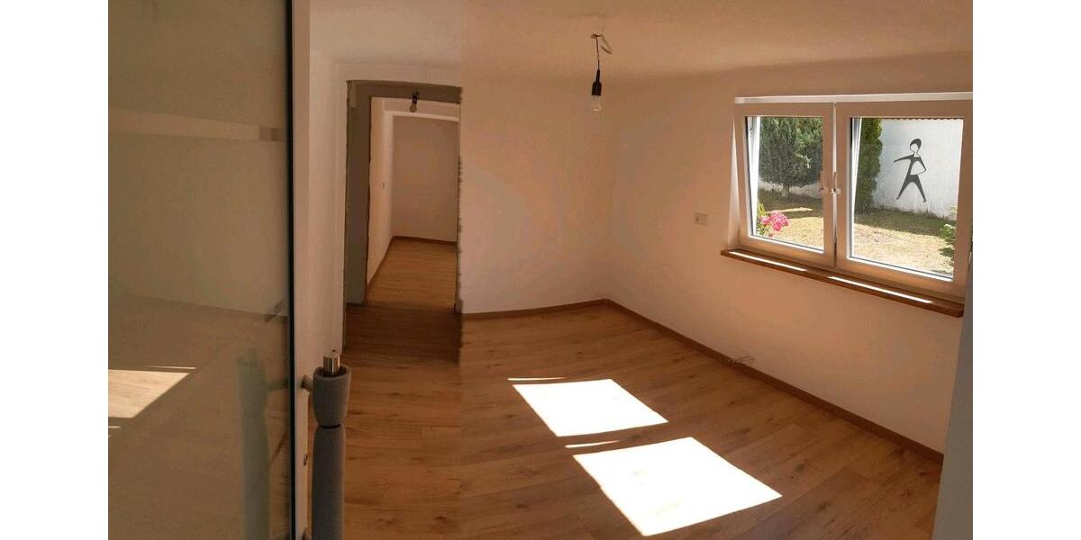 Erdgeschoßwohnung Schmallenberg - 4 Zimmer, 160 m&sup2;, 1.100&euro; | Angebot:26266809