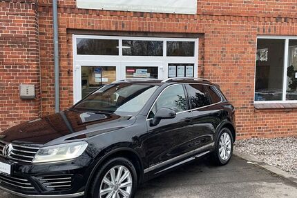 VW Touareg 195.600 km 22.500 &euro; Haar 19273