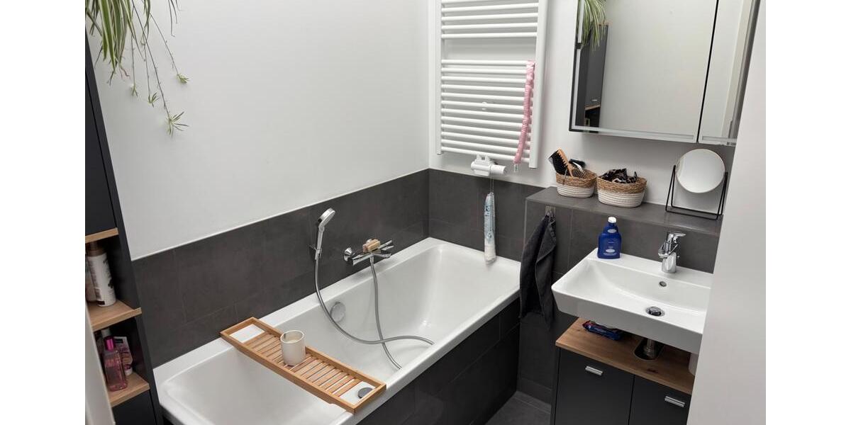 Reihenhaus Frankfurt am Main Ost - 3.5 Zimmer, 88 m&sup2;, 1.920&euro; | Angebot:26601588