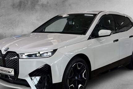 BMW iX 20.859 km 53.777 € Krefeld 47800