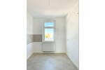 Top modernisierte 3-Zi.-Wohnung mit Tageslichtbad, Eichenparkett im WohnZimmer sowie opt. Stellplatz