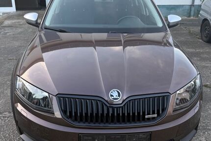 Skoda Octavia 135.401 km 10.999 &euro; Glauchau 08371