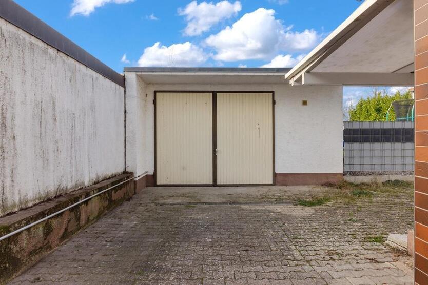 Komfortabler Bungalow mit eigener EinliegerWohnung
