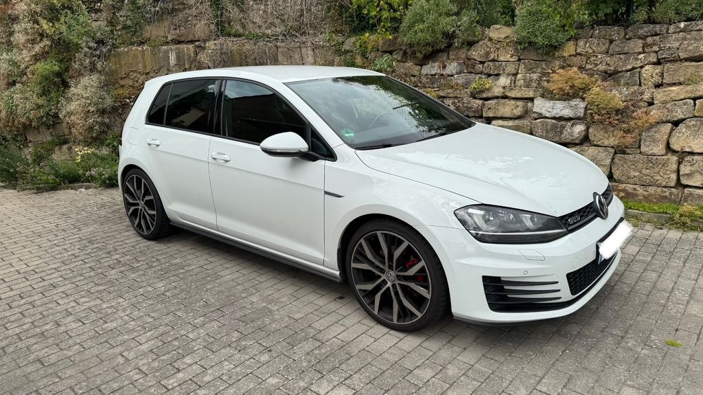 VW Golf 165.900 km 14.200 &euro; Zaberfeld 74374