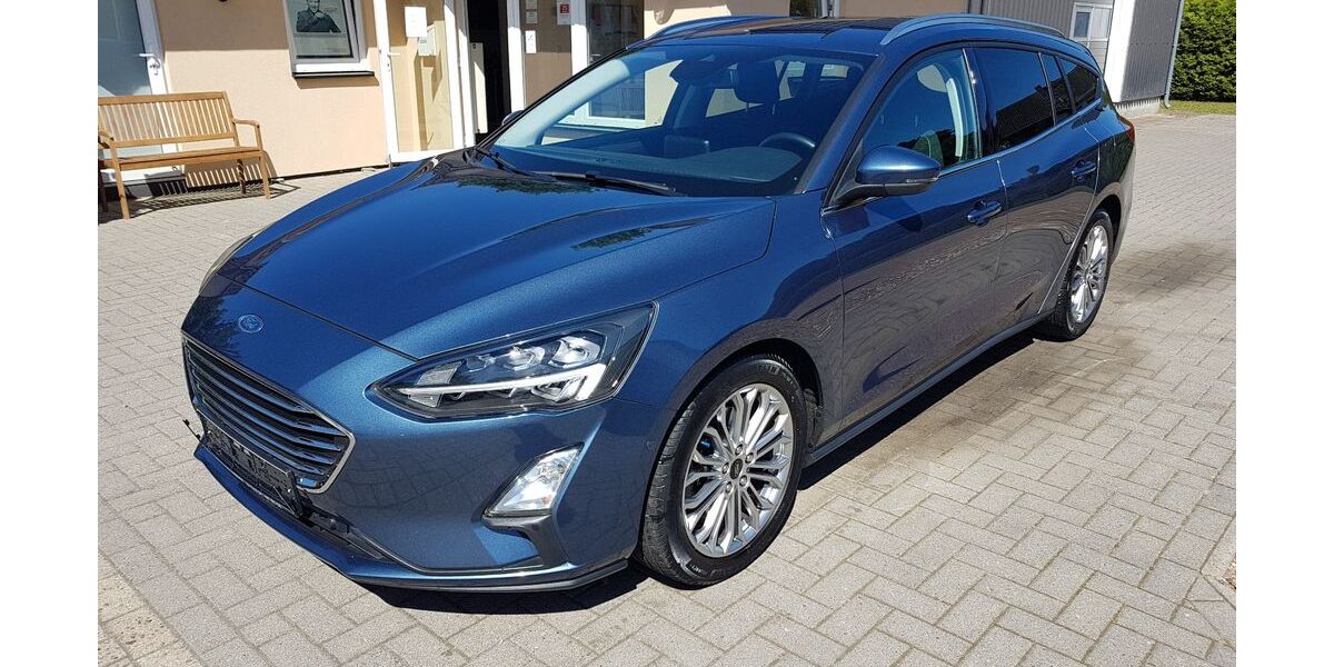 Ford Focus 65.000 km 14.700 &euro; Verden 27283