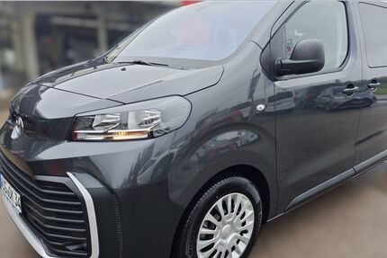 Toyota Proace (Verso) 1.500 km 41.590 &euro; Dittenheim 91723